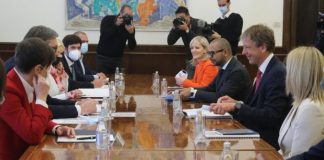 Vučić sa predstavnicima kompanije Rio Tinto: Svi projekti moraju da zadovolje ekološke standarde