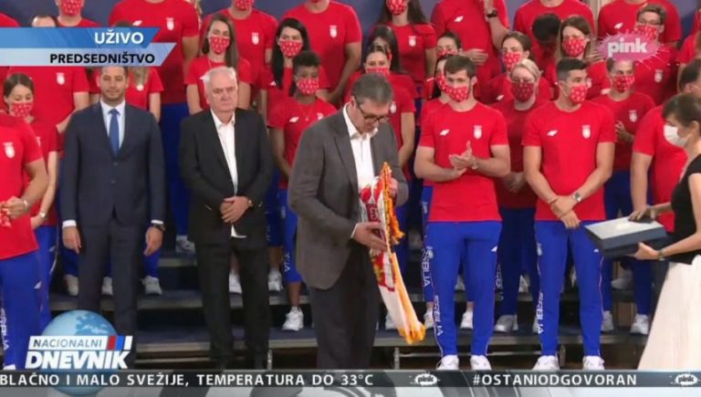 Vučić reprezentativkama: Takmičite se protiv sportistkinja sa Kosova