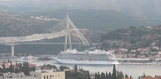 U Dubrovnik uplovio prvi Vikingov kruzer