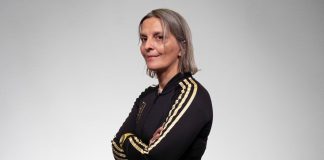 Vučić i dalje „u padu“