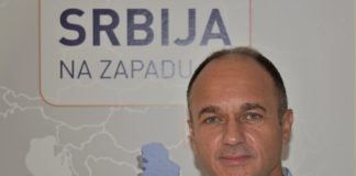 Zoran Vuletić: Vučić i ostali trabanti Šešeljeve politike oportuno zaluđuju Srbe