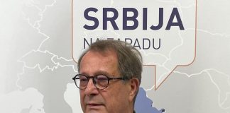 Boško Jakšić: Vučić u Kini trećerazredni gost
