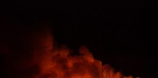 Vesić: Požar u Vinči pod kontrolom