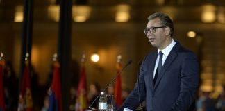 Vučić: Naša trobojka biće večna