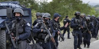 Svećla: Srpske barikade imaju politički cilj