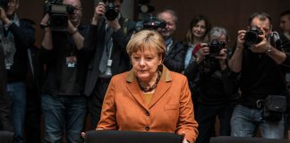 Angela Merkel na stubu srama: Prijatelji i saradnici joj okrenuli leđa