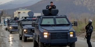 Jedinice Rosu na prelazima Jarinje i Brnjak, sutra sednica Veća za nacionalnu bezbednost