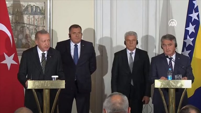 Džaferović: Dodik ne predstavlja RS, ali je sramoti
