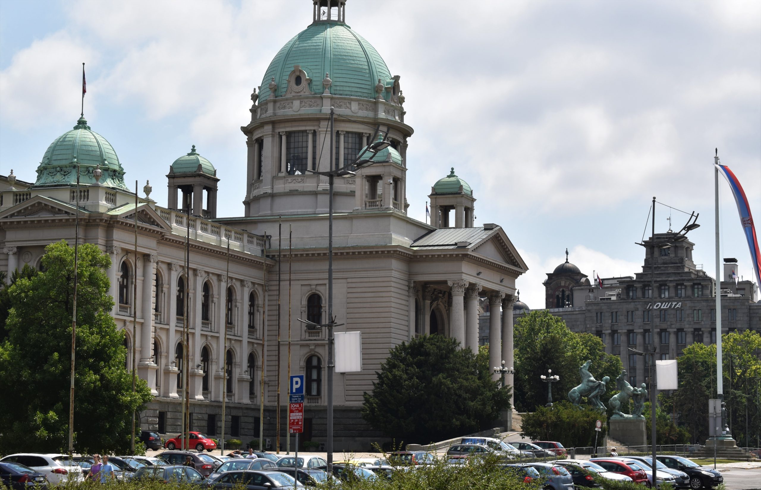 Poslanici o skandiranju ratnim zločincima na sportskim terenima