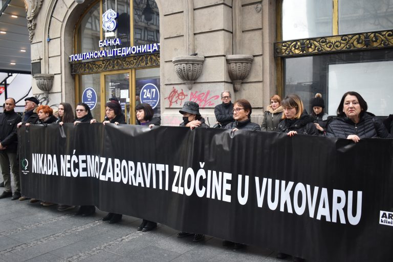 Žene u crnom: Nikada nećemo zaboraviti zločine u Vukovaru