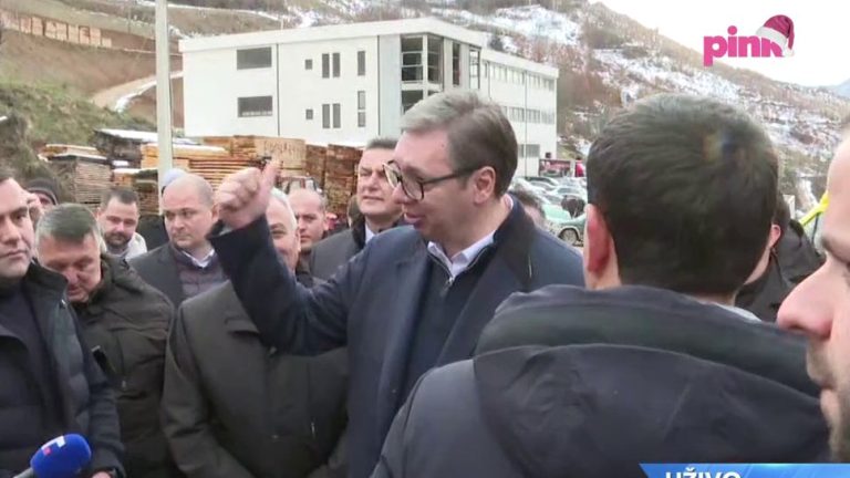 Vučić u Novom Pazaru: Za Klinički centar sedamdeset miliona evra