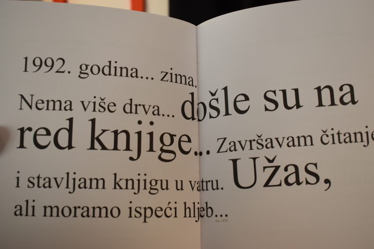 U Beogradu sinoć otvorena izložba Muzeja ratnog djetinjstva iz Sarajeva