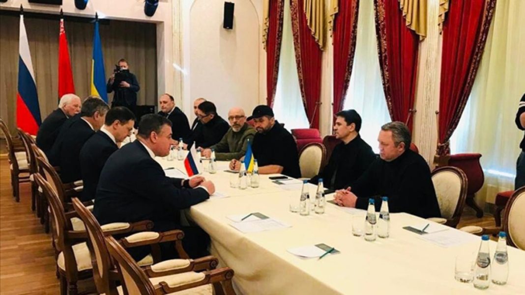 Ukrajinska delegacija na putu za pregovore sa Rusima