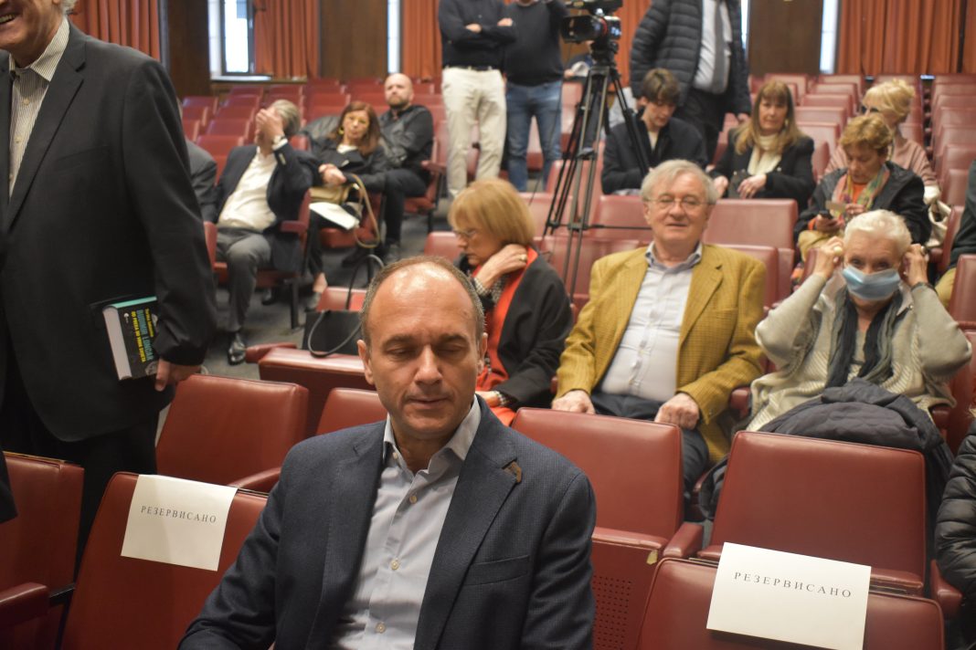 Zoran Vuletić: Mi smo otupelo društvo sa tragičnom medijskom scenom