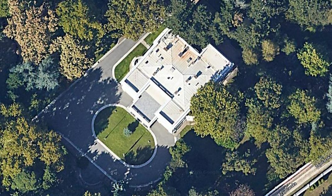 Sindikat „Sloga“ iseljava Tomislava Nikolića iz vile na Dedinju