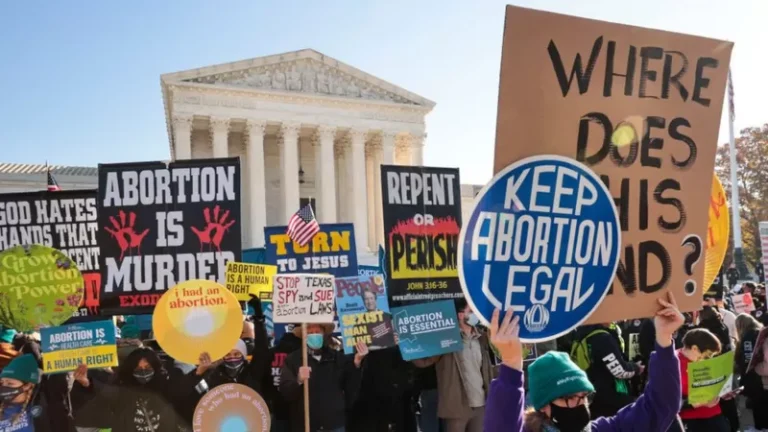 Američki Vrhovni sud preinačio sopstvenu presudu od pre 50 godina i ukinuo pravo na abortus