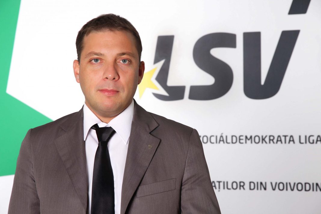 Marton: Orbanov šal sa mapom „velike Mađarske“