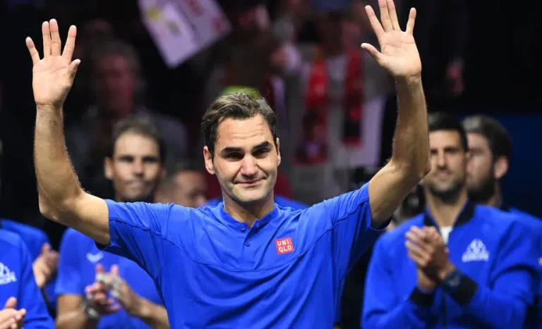 Sve je stalo: Rodžer Federer okačio reket