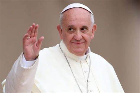 Papa apeluje na Putina da prekine spiralu nasilja i smrti u Ukrajini