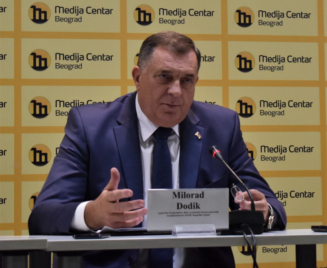 Dodik: Šmit ugrožava svaku vrstu dogovora u BiH