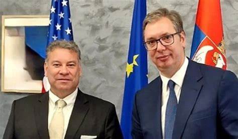 Vučić: Otvoren i korektan razgovor sa Eskobarom