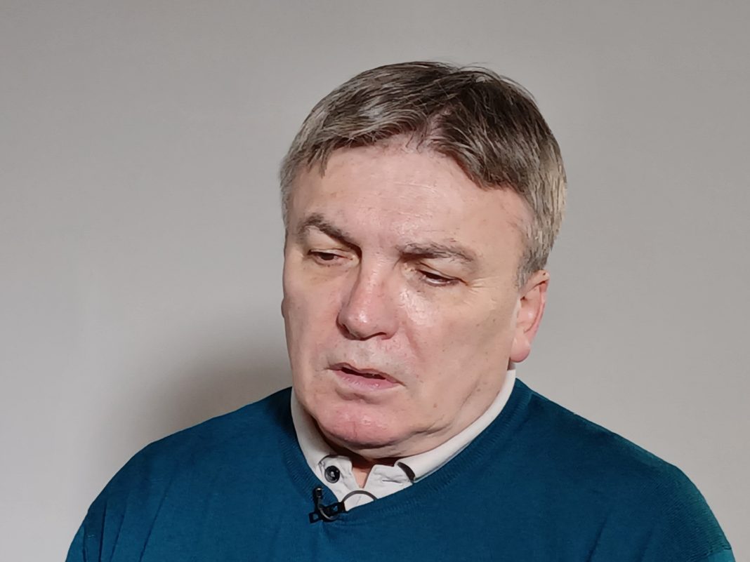 SVOJA GUZICA I SAMO ZA NJU SUZICA