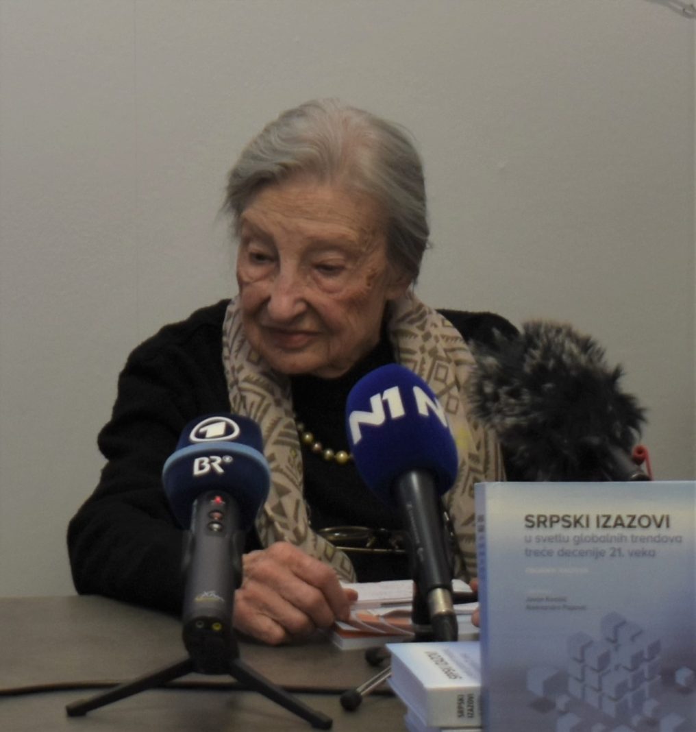 IN MEMORIAM Latinka Perović, istoričarka: Mislim da je zabluda dobronamernih ljudi koji očekuju nekog mesiju, čoveka koji će da napravi kopernikanski obrt