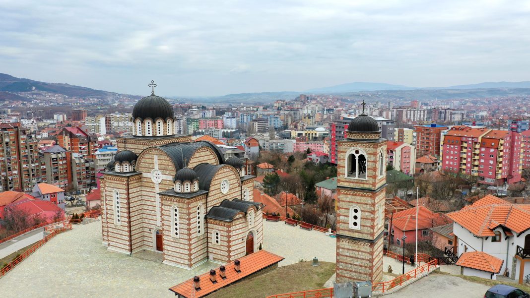 Srbi sa severa uzvikivali ‘izdaja, izdaja’ i vređali Vučića