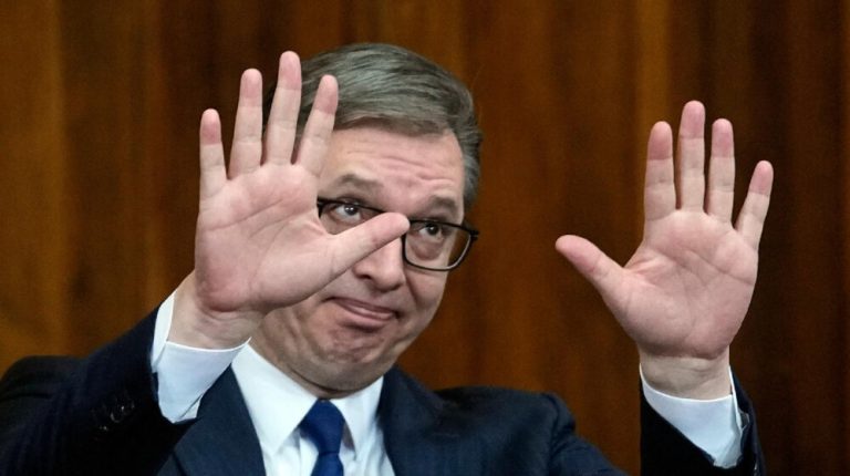 Jakšić: Vučić je izgubio kredibilitet