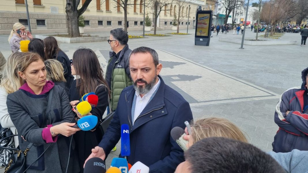 Banjaluka: Oštećeni automobili dvojice novinara