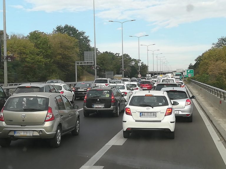 AMSS: Mogući povremeni talasi pojačanog saobraćaja na putevima