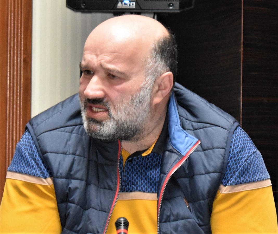 INTERVJU Senad Pećanin: Svi u regionu bi se mogli naći u jednom od dva lika iz vica o pametnom i glupom Bosancu