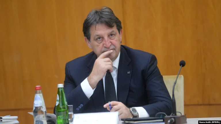 Skupština Srbije nije izglasala nepoverenje ministru policije