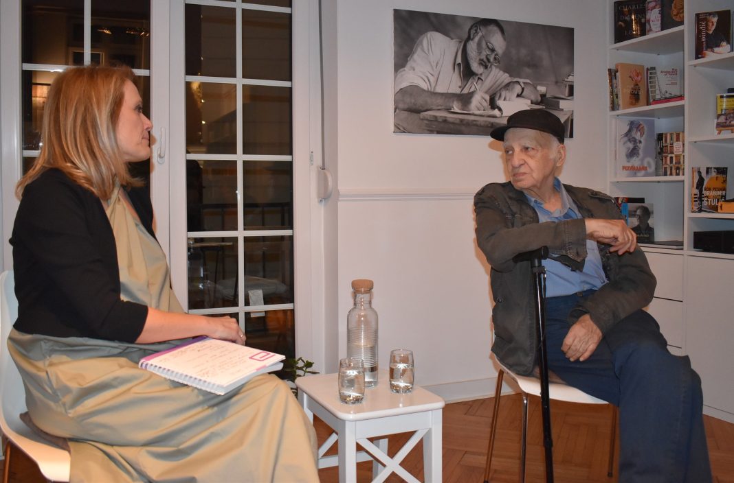 FILIP DAVID GOST KNJIŽEVNOG SALONA „KIRKA“: Sve je u redu dok još čitaš