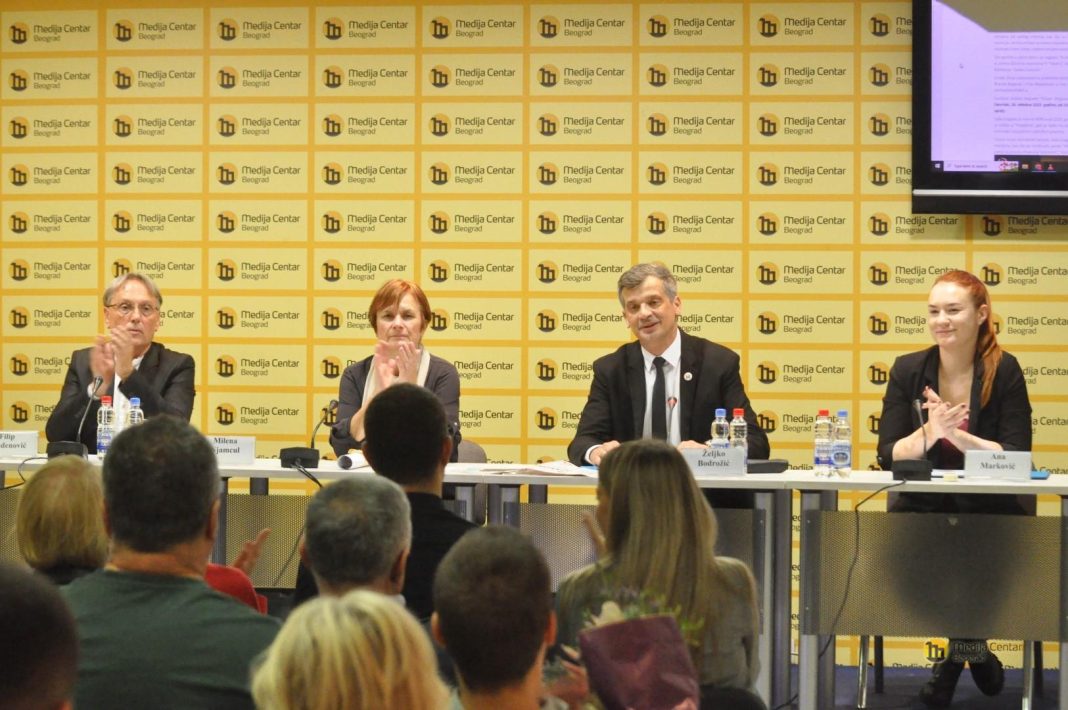 Saši Dragojlu nagrada za novinarsku etiku i hrabrost ‘Dušan Bogavac’