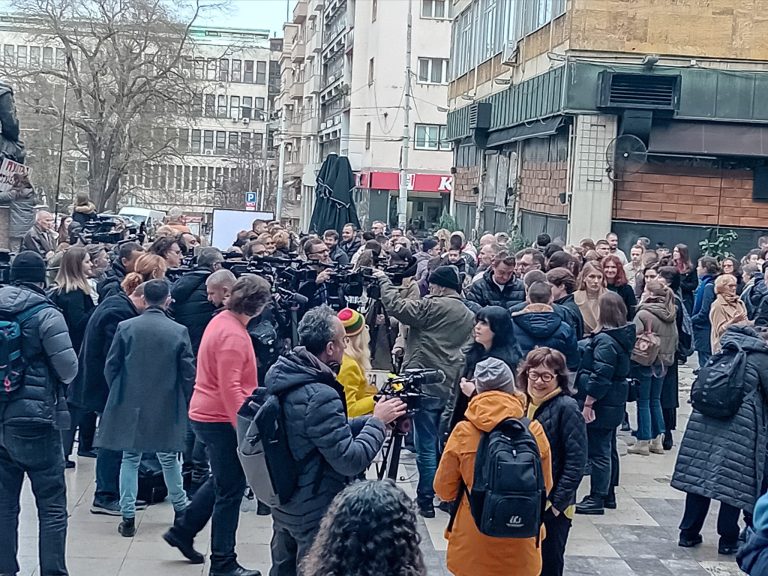 Studenti: Sve da skupite ne možete da nas kupite