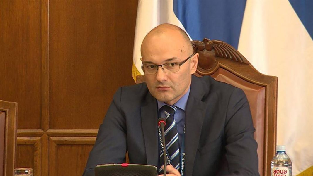 RIK: Biračka mesta otvorena na vreme