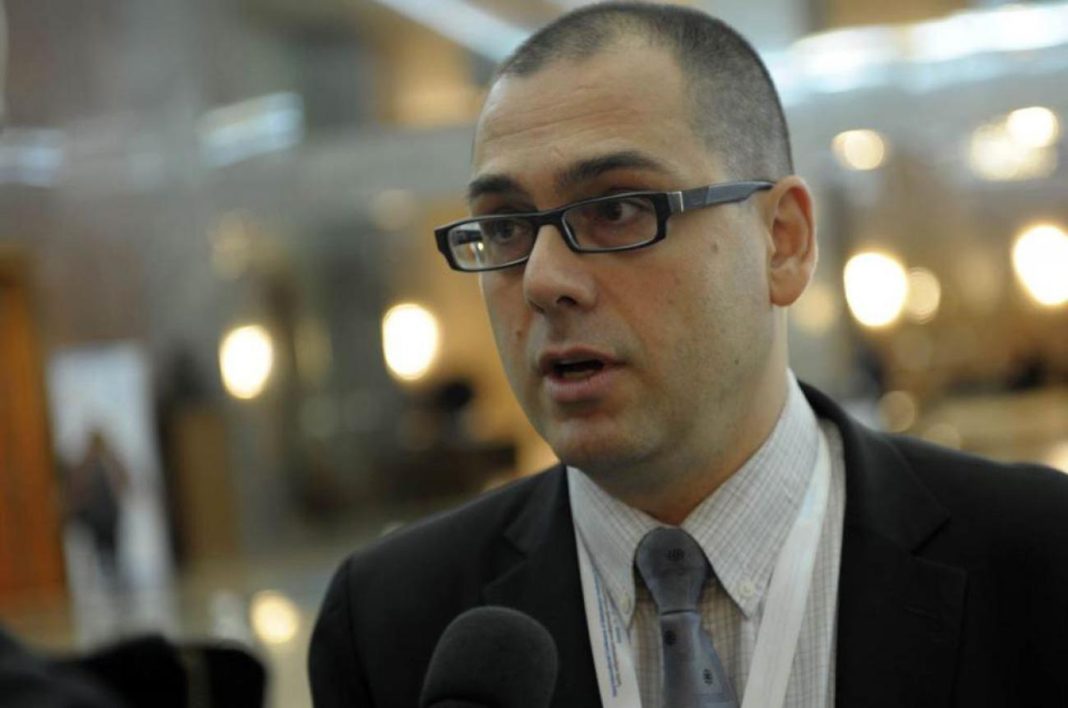 Radić: Srbija vojno neutralna a municija završava u Ukrajini