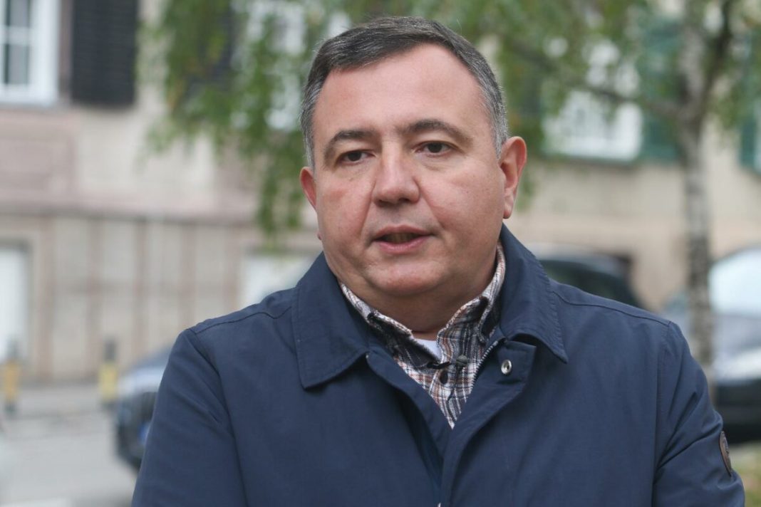 Opozicioni lideri – nesposobni, sujetni i samoživi