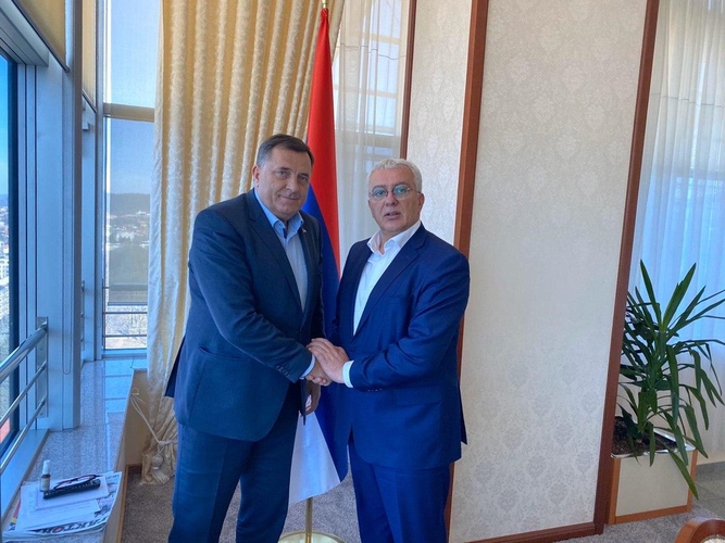 Milorad Dodik i Andrija Mandić (Foto: vijesti)