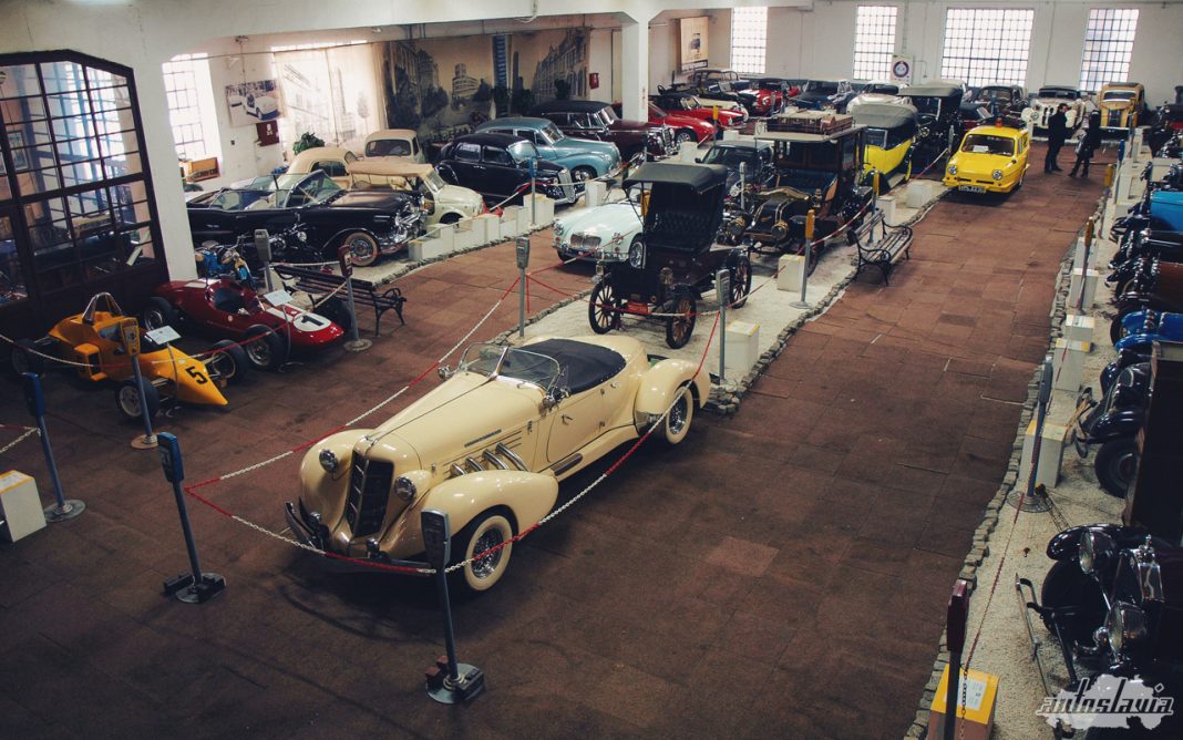Muzej automobila mora da se iseli