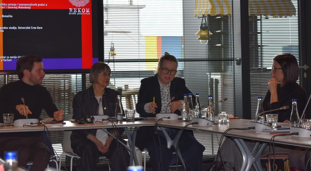 DECENIJA SEĆANJA (3) – SRBIJA: Zvanična politika sećanja etnocentrična, žrtve i heroji su uvek Srbi a zlikovci etnički „drugi“