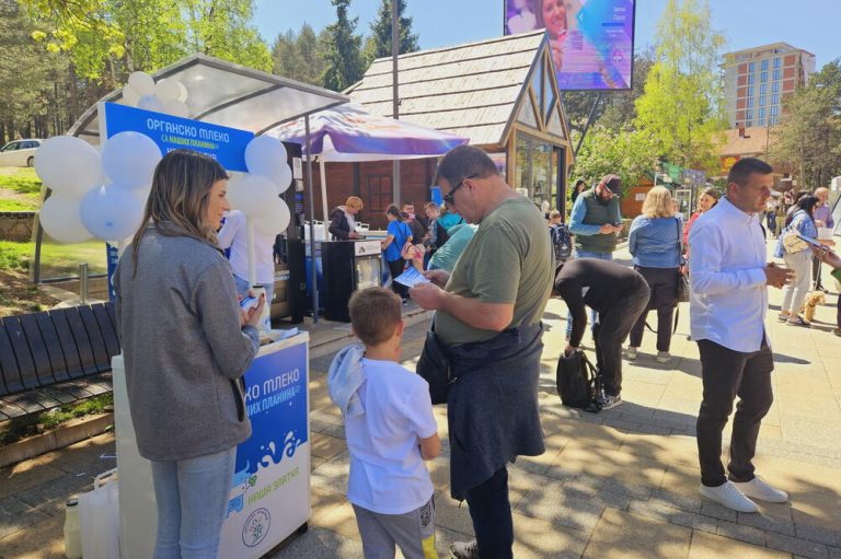 Zlatibor: Postavljen mlekomat sa organskim mlekom, litar 220 dinara