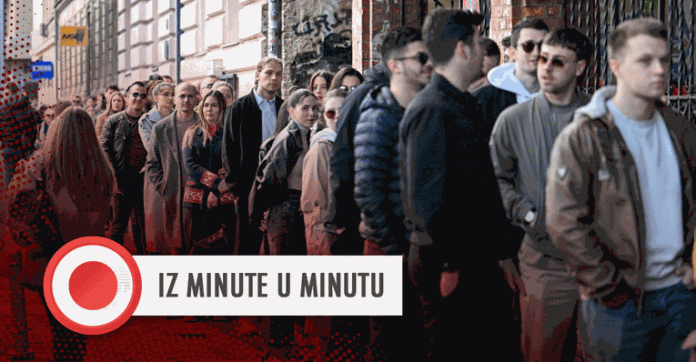 5d725386-3a3b-4f3a-9c99-99235760ee45