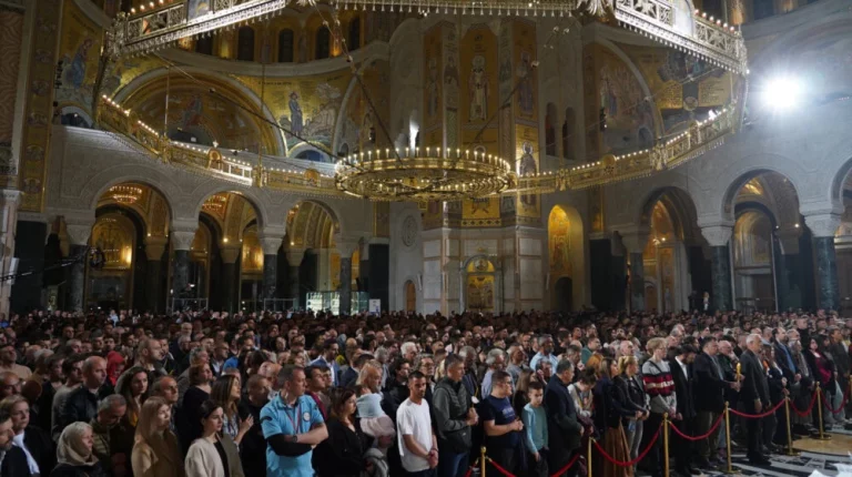 Patrijarh Porfirije služio Uskršnju liturgiju u Hramu sv. Save