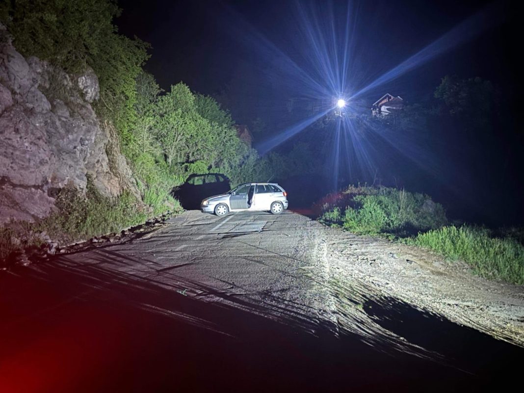 Leposavić: Blokirao put, pa staklenim bocama gađao vozila policije i KFOR-a