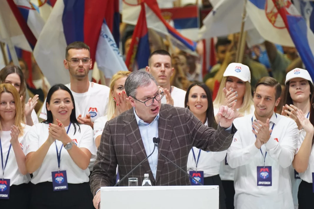 O svemu brine država pod budnim nadzorom vođe