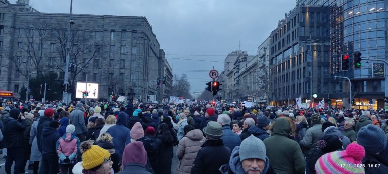 Studenti: Vlast prekršila šest članova Ustava