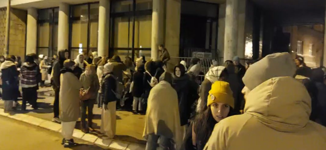 Studenti blokirali ulaze u Skupštinu grada Novog Sada