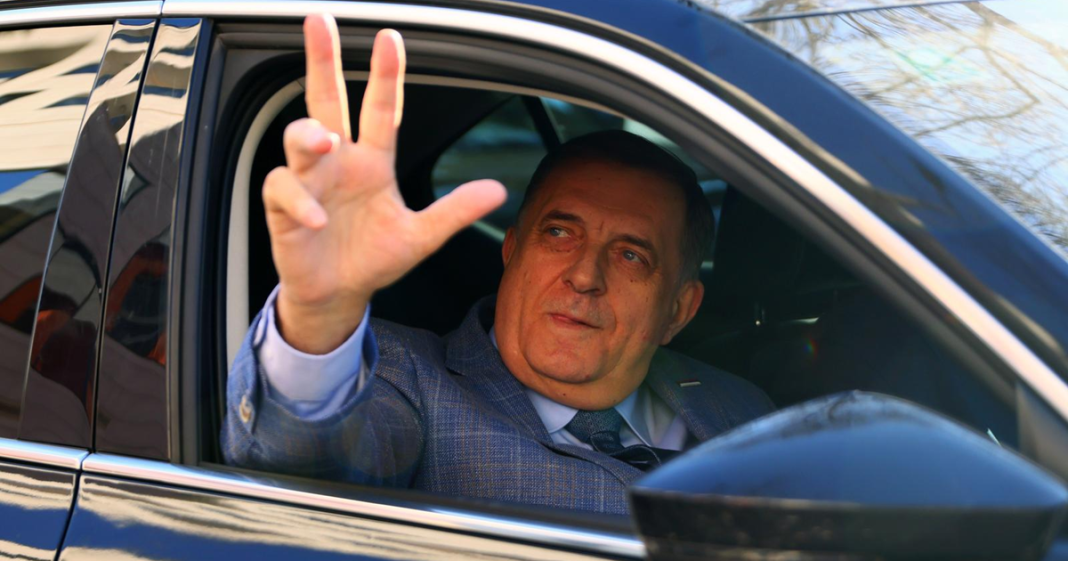Dodik se vratio u RS